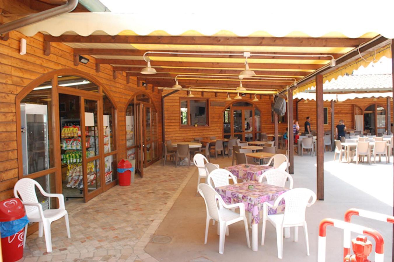 Comfortabele Familie Chalets Met Veranda Incl Airco Dichtbij Zee! Viareggio Ngoại thất bức ảnh