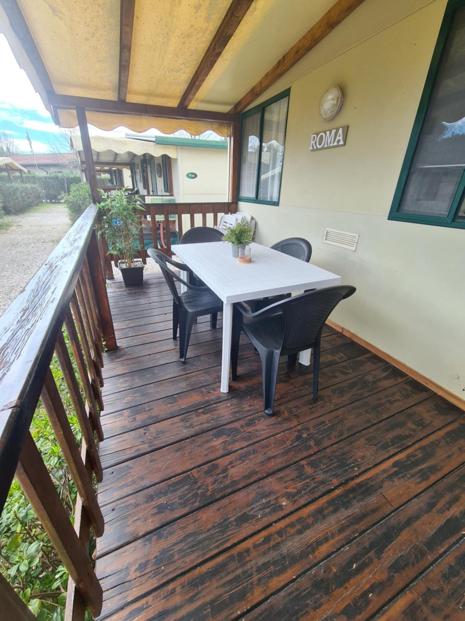 Comfortabele Familie Chalets Met Veranda Incl Airco Dichtbij Zee! Viareggio Ngoại thất bức ảnh