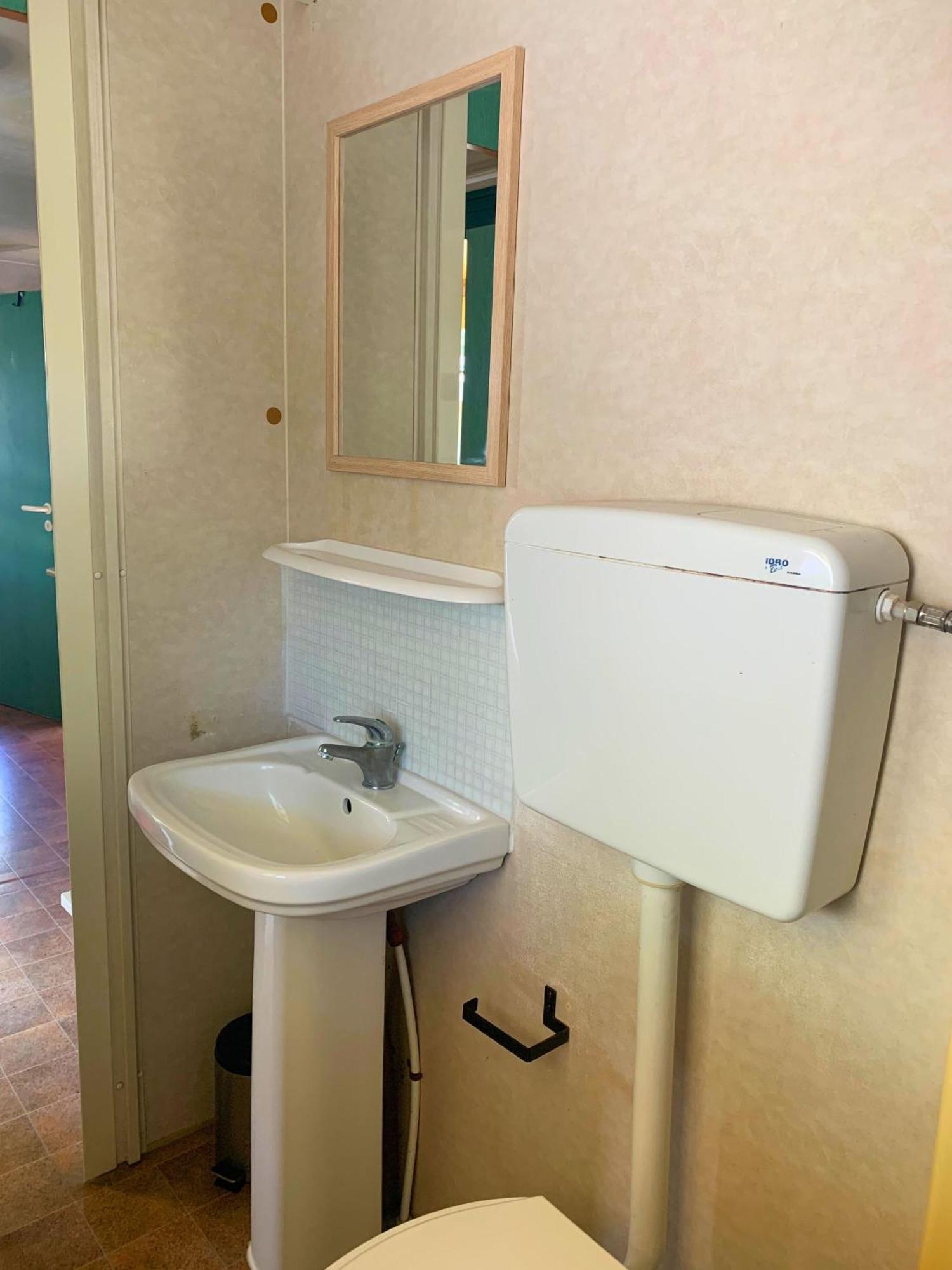 Comfortabele Familie Chalets Met Veranda Incl Airco Dichtbij Zee! Viareggio Ngoại thất bức ảnh